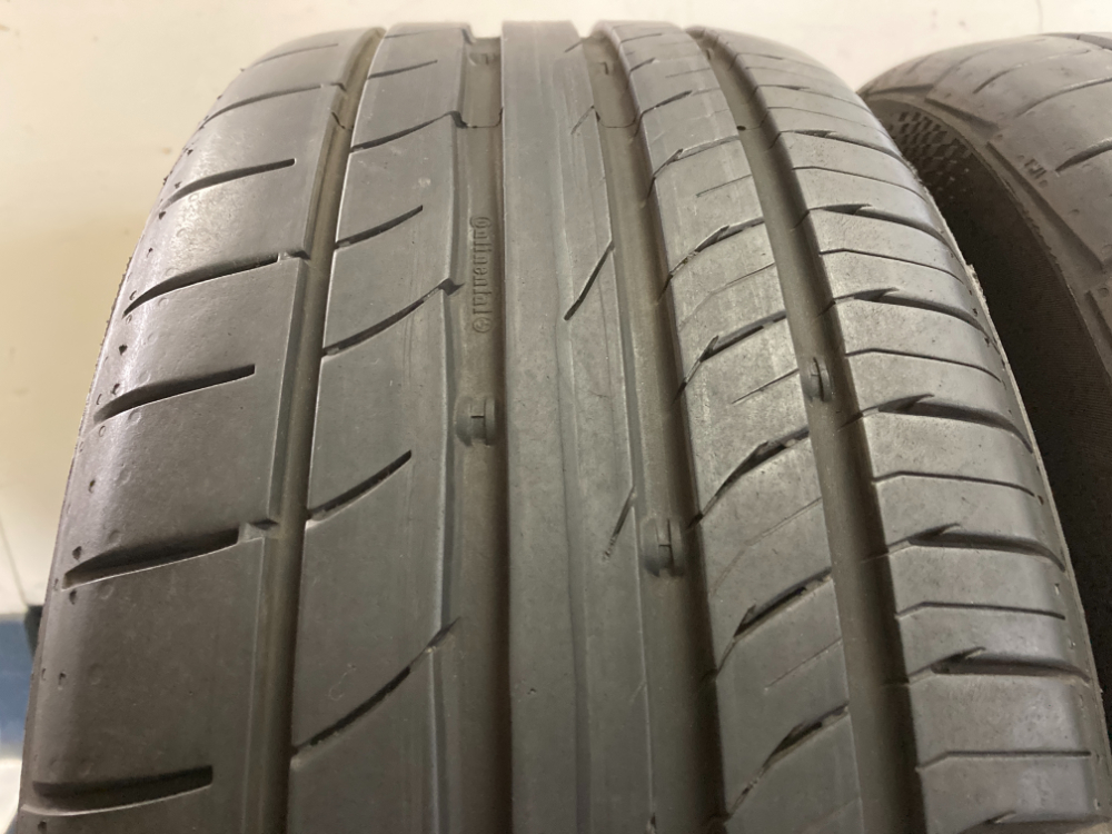 完売)中古極上品 18年製 早めの準備を!!☆215/45R17 87V